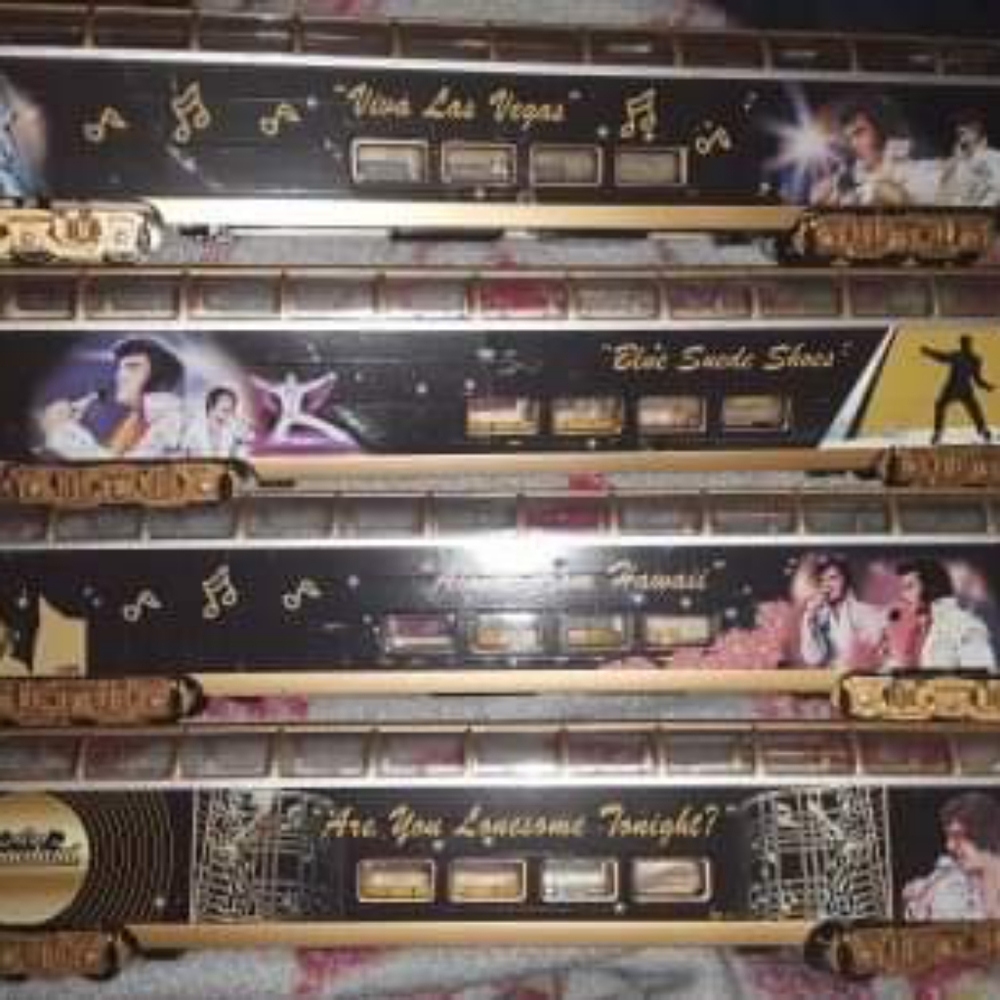 Elvis Train set